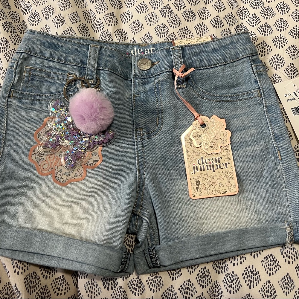 Dear Juniper Girl’s Stretch denim short. NWT